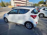 Usata Hyundai i10 67 CV (49 kW) 2016 Bianco Utilitaria