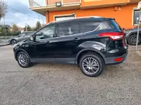 Usata Ford Kuga 140 CV (102 kW) 2013 Nero SUV
