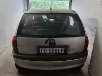 Usata Opel Corsa 65 CV (47 kW) 2000 Grigio Berlina
