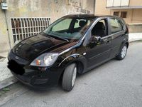 Usata Ford Fiesta 68 CV (50 kW) 2008 Nero Utilitaria