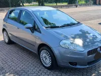 Usata Fiat Grande Punto Dynamic 65 CV (47 kW) 2005 Argento Utilitaria