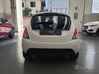 Usata Lancia Ypsilon 69 CV (50 kW) 2012 Bianco Utilitaria