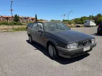 Usata Alfa Romeo 75 148 CV (108 kW) 1991 Nero Berlina