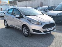 Usata Ford Fiesta 75 CV (55 kW) 2017 Argento Berlina