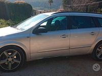 Usata Opel Astra 101 CV (74 kW) 2006 Grigio Station wagon