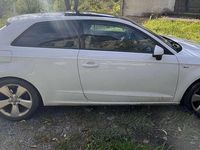 Usado Audi A3 Ambition 110 CV (80 kW) 2013 Blanco Coupe