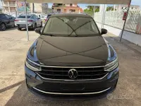Usata VW Tiguan Elegance 150 CV (110 kW) 2022 Grigio SUV
