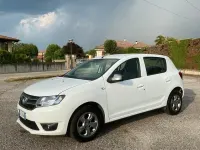 Usata Dacia Sandero 75 CV (55 kW) 2015 Bianco Utilitaria