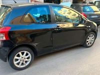 Usata Toyota Yaris Sol 87 CV (63 kW) 2007 Nero Utilitaria
