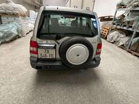 Usata Mitsubishi Pajero 129 CV (94 kW) 2001 Argento SUV