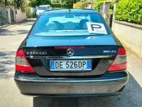 Usata Mercedes E220 Classic 170 CV (125 kW) 2006 Nero Berlina