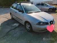 Usata Seat Ibiza 75 CV (55 kW) 2005 Grigio Berlina
