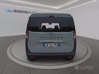 Usata Ford Tourneo Courier Titanium 126 CV (92 kW) 2024 Cactus grey Monovolume
