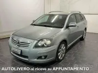 Usata Toyota Avensis 150 CV (110 kW) 2008 Grigio Station wagon