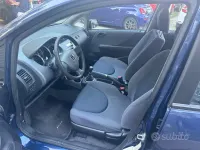 Usata Honda Jazz Trend 78 CV (57 kW) 2003 Bluazzurro Utilitaria