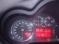 Usata Alfa Romeo 147 105 CV (77 kW) 2009 Rosso Utilitaria