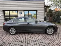 Usata BMW 330 Luxury Line 258 CV (189 kW) 2022 Grigio / metallizzato Berlina