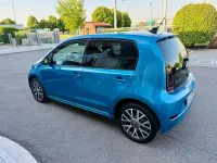 Usata VW e-up! 61 kW (83 CV) 2021 Blu/azzurro Utilitaria