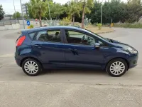 Second-hand Ford Fiesta 75 CP (55 kW) 2015 Albastru Hatchback