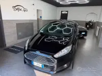 Usado Ford Fiesta Titanium 75 HP (55 kW) 2015 Preto Citadino