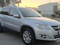 Usata VW Tiguan 140 CV (102 kW) 2011 Grigio SUV