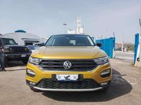 Usata VW T-Roc Advance 150 CV (110 kW) 2019 Oro SUV
