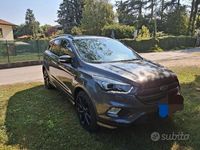 Usata Ford Kuga 150 CV (110 kW) 2017 Grigio SUV