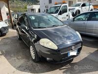 Usata Fiat Grande Punto 77 CV (56 kW) 2010 Nero Utilitaria