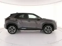 Usata Toyota Yaris Cross Lounge 92 CV (67 kW) 2022 Grigio SUV