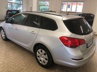 Usata Opel Astra Cosmo 110 CV (80 kW) 2012 Argento Station wagon
