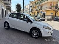 Usata Fiat Punto Young 77 CV (56 kW) 2016 Bianco Utilitaria