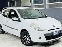 Usata Renault Clio II Luxe 75 CV (55 kW) 2010 Bianco Berlina