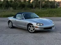 Usata Mazda MX5 110 CV (80 kW) 1999 Argento Cabrio
