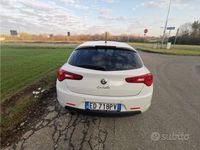 Usata Alfa Romeo Giulietta 120 CV (88 kW) 2010 Bianco Utilitaria