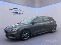 Usata Ford Focus ST-Line 120 CV (88 kW) 2020 Grigio Berlina