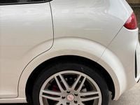 Usata Seat Leon CUPRA 241 CV (177 kW) 2009 Bianco Utilitaria