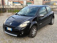 Usata Renault Clio II Dynamique 103 CV (75 kW) 2011 Nero Berlina