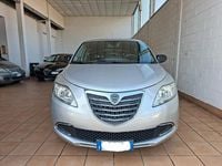 Usata Lancia Ypsilon Gold 69 CV (50 kW) 2017 Argento Utilitaria