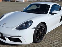 Usata Porsche 718 Cayman 300 CV (220 kW) 2018 Bianco Coupé