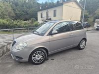 Usata Lancia Ypsilon 60 CV (44 kW) 2010 Grigio Utilitaria