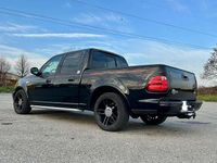 Usata Ford V8 367 CV (269 kW) 2002 Nero SUV