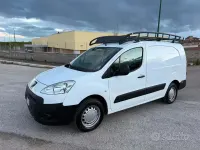 Usata Peugeot Partner 90 CV (66 kW) 2010 Bianco Monovolume