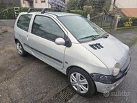Usata Renault Twingo 58 CV (42 kW) 2002 Grigio Utilitaria
