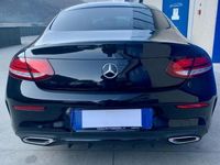 Usata Mercedes C200 AMG line 160 CV (117 kW) 2019 Nero metallizzato Coupé