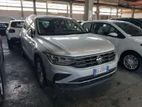 Usata VW Tiguan Life 150 CV (110 kW) 2022 Argento SUV