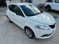 usata Lancia Ypsilon Gold