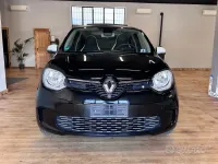 Usata Renault Twingo Urban Night 65 CV (47 kW) 2023 Nero Utilitaria