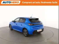 Usata Peugeot 208 101 CV (74 kW) 2022 Bluazzurro Utilitaria