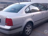 Usata VW Passat 125 CV (91 kW) 1999 Grigio Berlina