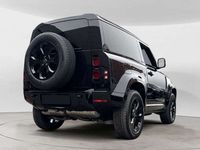 Usata Land Rover Defender SE Dynamic 249 CV (183 kW) 2023 Nero SUV